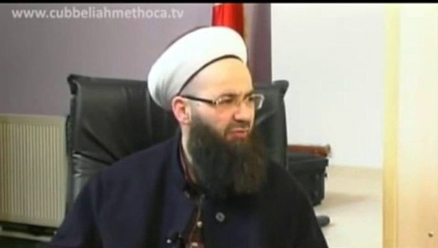 Cübbeli Ahmet Hoca - Sağ Elle Taharetlenmek Günah mıdır.mp4