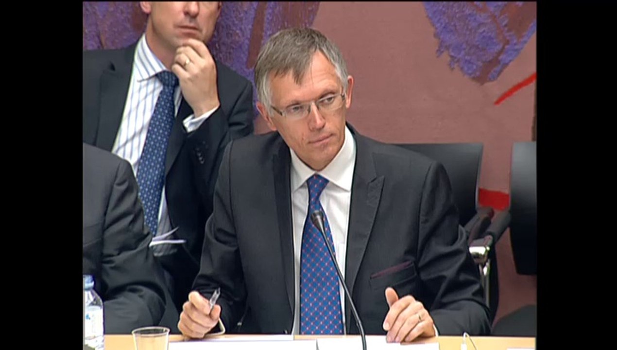 Les questions de Daniel Goldberg à Carlos Tavares sur le site de PSA à Aulnay-sous-Bois (21 mai 2014)