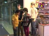 Funny shopping Mall Prank - www.makeuslive.com