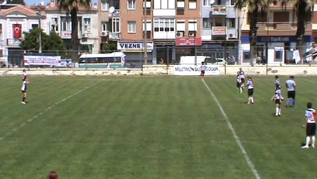 5.lik maçı: Karşıyaka Starları – ODTÜ Ankara: 1.devre. 2014 Türkiye Bayanlar Ragbi 7'li Şampiyonası