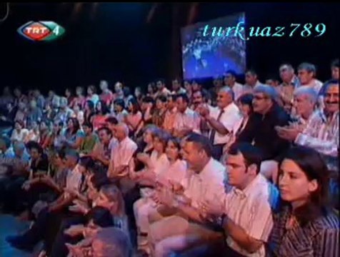 Ruşen Eşref İNCEOĞLU-Fincanın Etrafı Yeşil