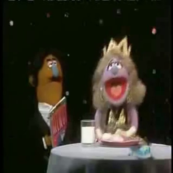 Classic Sesame Street - You got to have M