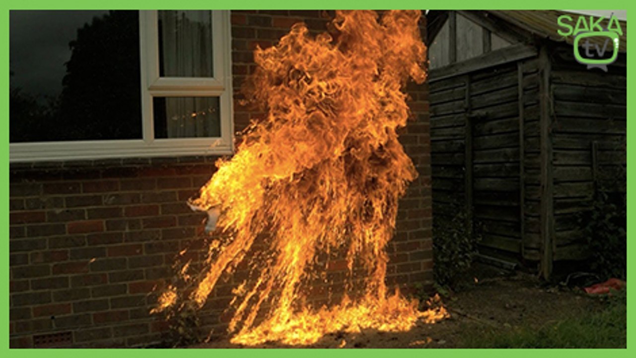 Ağır Çekim Kamerası İle Evi Ateşe Vermek