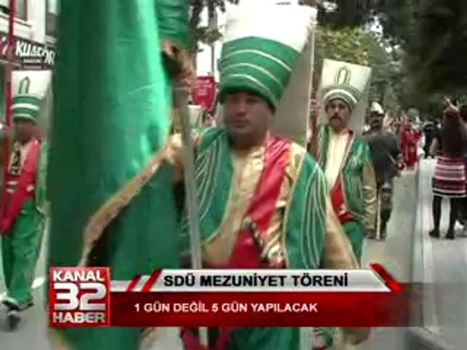 SDÜ mezuniyet töreni 01 19