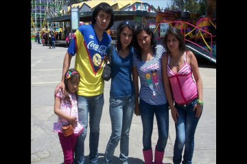 FELIZ CUMPLEAÑOS LUPITA