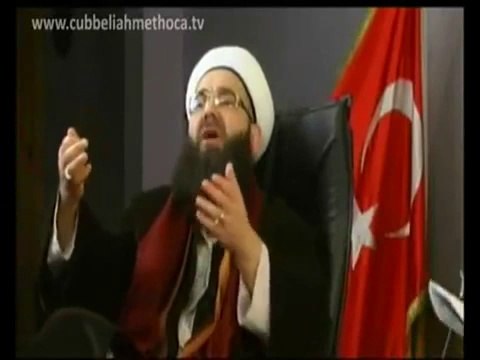 Cübbeli Ahmet Hoca - Namazda Arapça Okumak Farz mı,Türkçe Dua Okunur mu.mp4