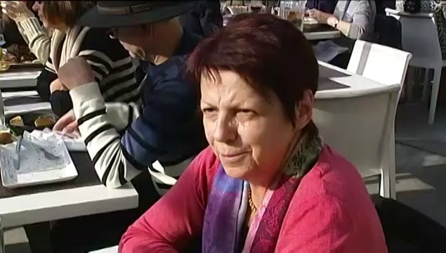 Depuis Barcelone, Manuel Valls attaque l'Europe de droite en trois langues