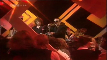 Graham Parker & The Rumour  -  New York Shuffle