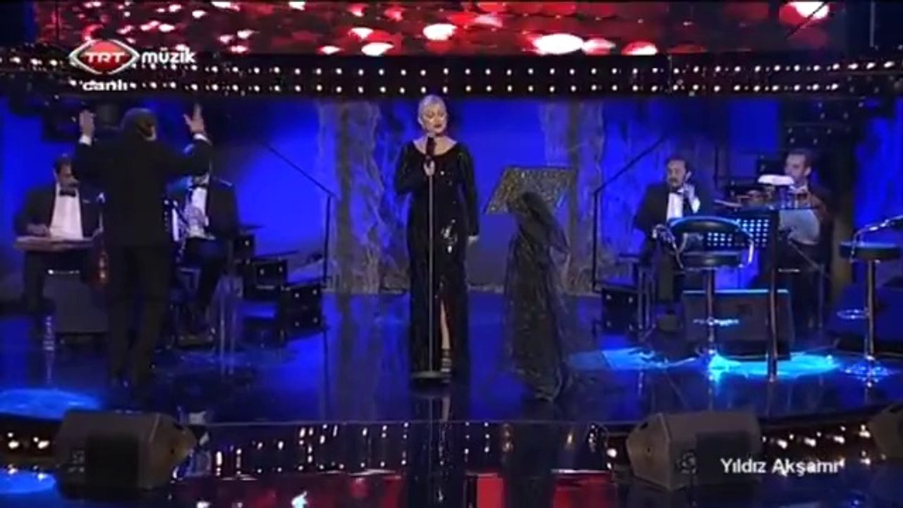 Muazzez Ersoy-Üzgünüm Leyla