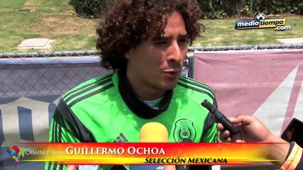 Analiza Guillermo Ochoa dos opciones en Europa