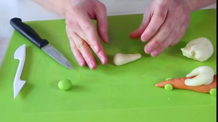 Tuto vidéo : un lapin carotte en pâte d'amande