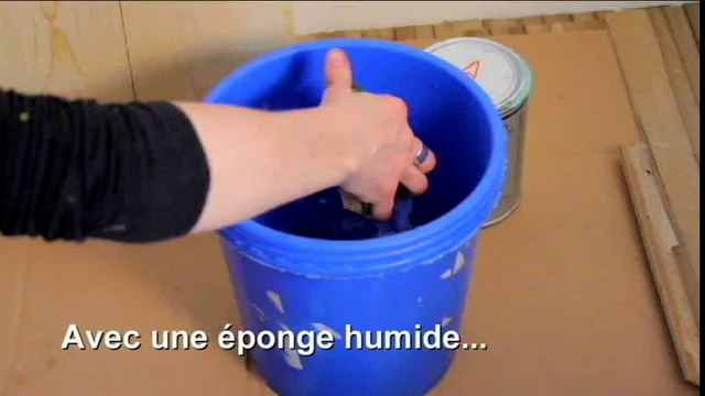 Créer une tête de lit pour enfant avec des planches de bois