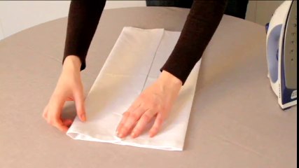 Technique de pliage de serviette : l’enveloppe