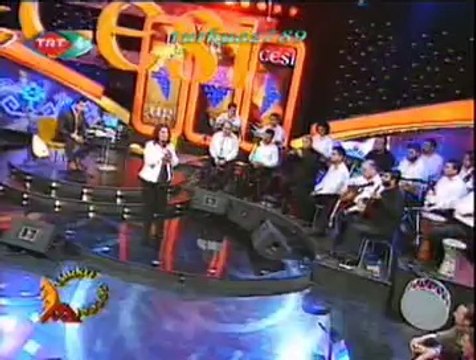 Sabahat AKKİRAZ-Ses Verin Sesime Dağlar