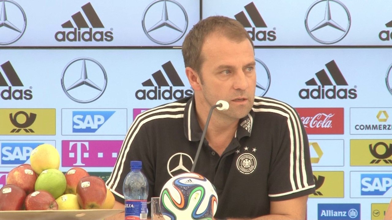 Flick: 'Mit Wenger über Özil gesprochen'