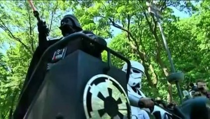 Ukraine : le candidat Dark Vador veut sortir le pays de "cette situation difficile"