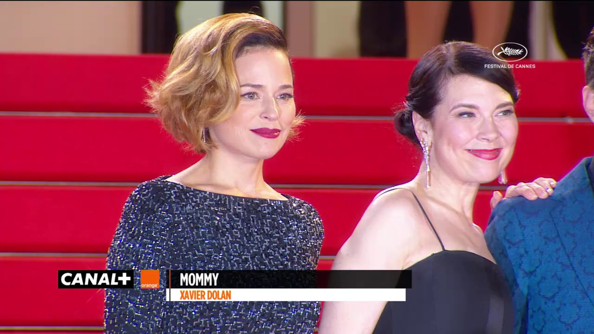 ⁣MOMMY : Red Carpet