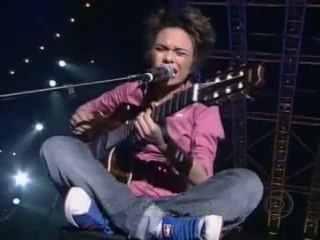 Maria Gadú - Ne Me Quitte Pas (voz e violão)