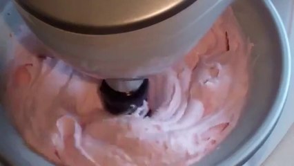 Making Ice Cream 1 at home