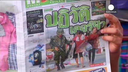 Tayland'da cunta yönetimi politikacıları toplantıya çağırdı