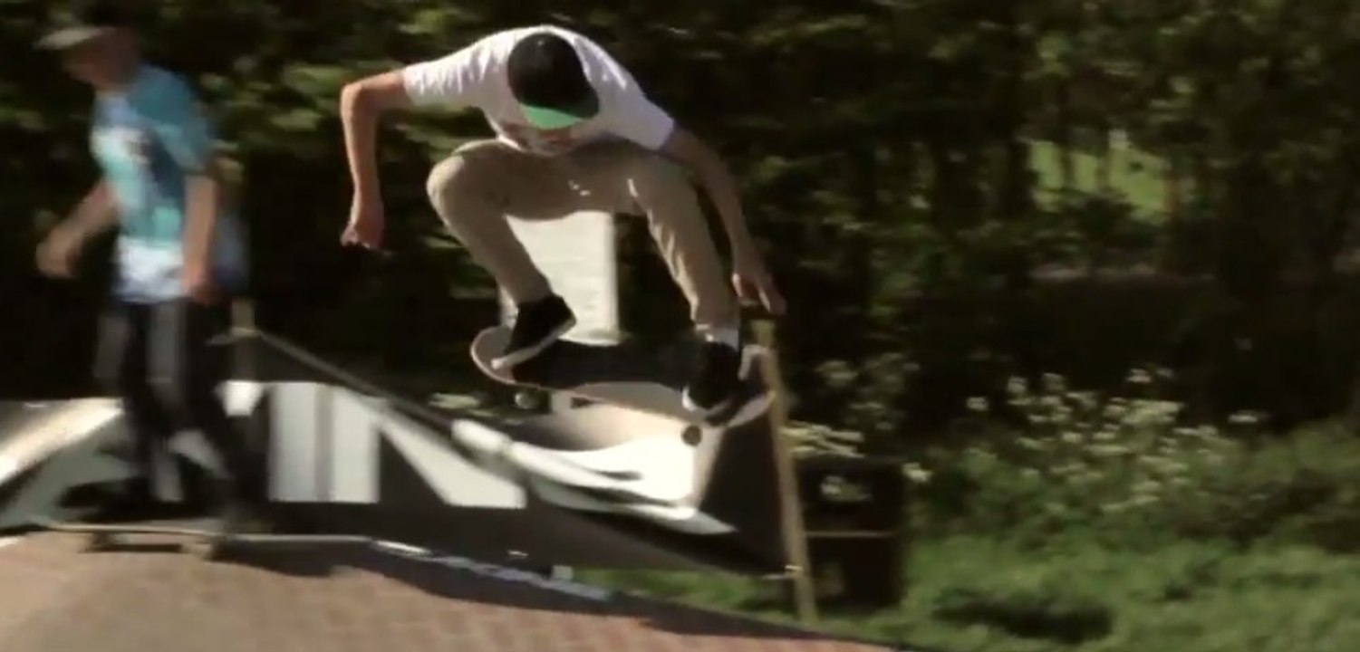 ELEMENT NOTTINGHAM, UK MAKE IT COUNT - 2014 INTERNATIONAL SKATE CONTEST - Skateboard