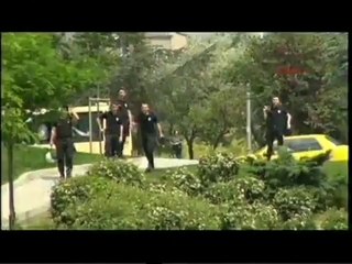 Okmeydanı'nda polislerin zor anları KonyaMesaj.