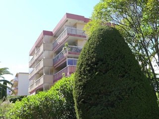 LOCATION Antibes - 2 pièces à louer - 52 m²