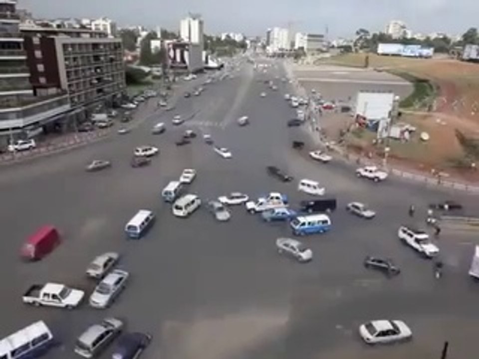 Pas besoin de feux rouge sur ce carrefour en Ethiopie.