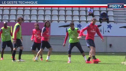 Ibrahimovic humilha ex-zagueiro do Corinthians em treino do PSG; veja
