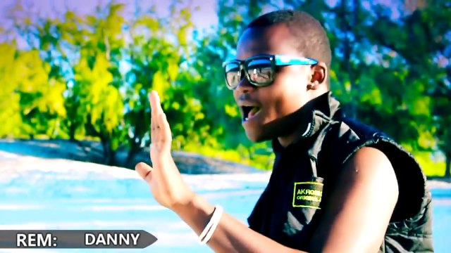 CLAN STYLE - Mbola tia (gasy - malagasy)