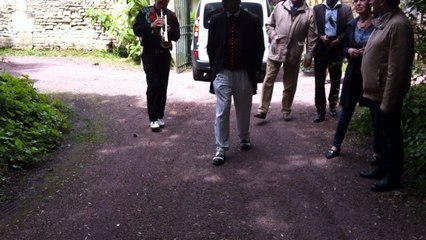 Hommage au premier. Monsieur Loyal