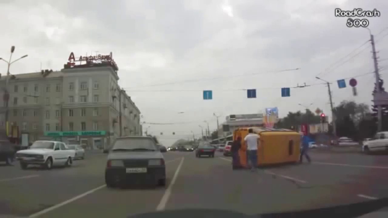 Compil de dash cam russes en mode BONNES ACTIONS