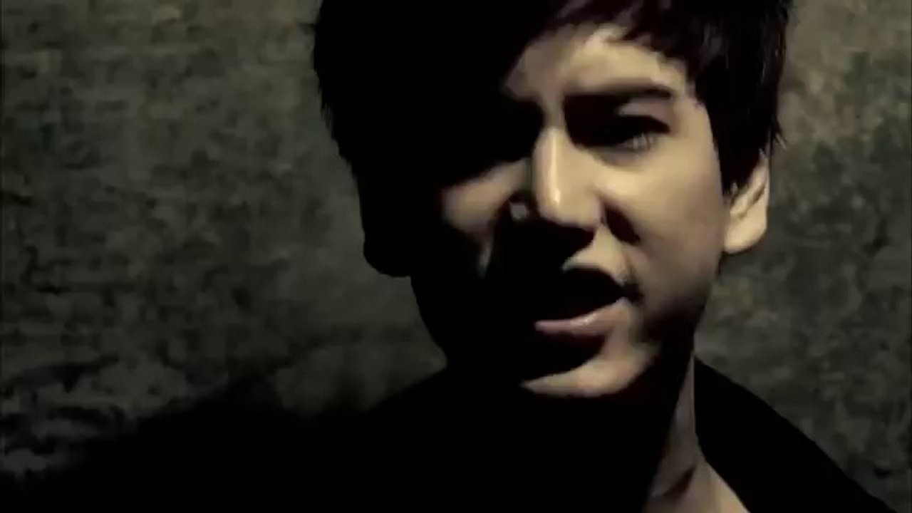 Super Junior - BONAMANA (MV)