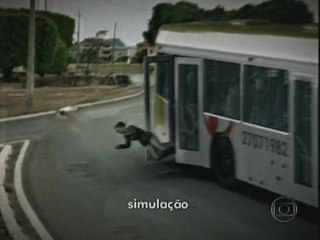 caiu do ônibus