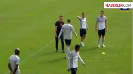 Manchester United, Sneijder İçin 13 Milyon Euro Teklif Etti