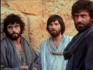 PEHLA PATHAR WO MARY JIS NE KABHI GUNAH NA KIA HO.