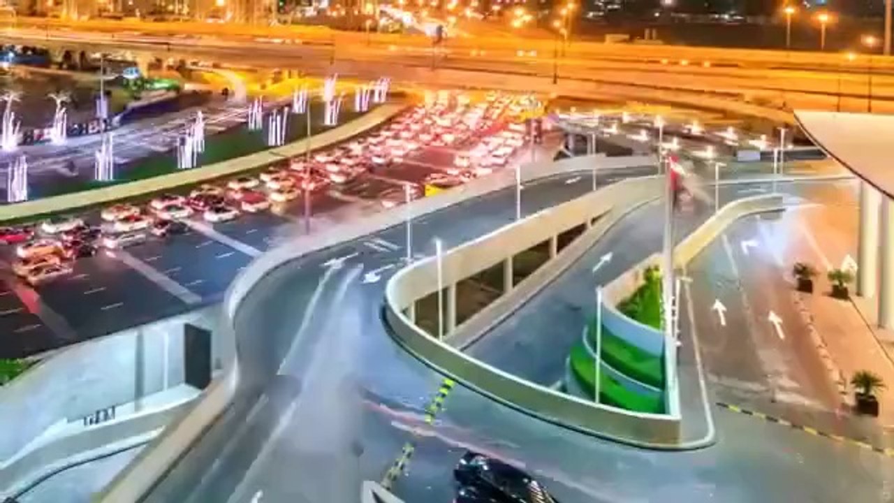 Amazing video of Dubai City [http://mnmfunmaza.blogspot.com]