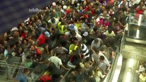 Foule de gens au métro de São Paulo à cause de la grève des bus