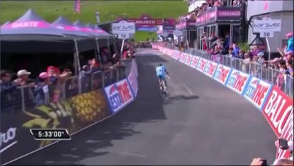 Giro'nun 15. etabını Astana takımından Fabio Aru kazandı