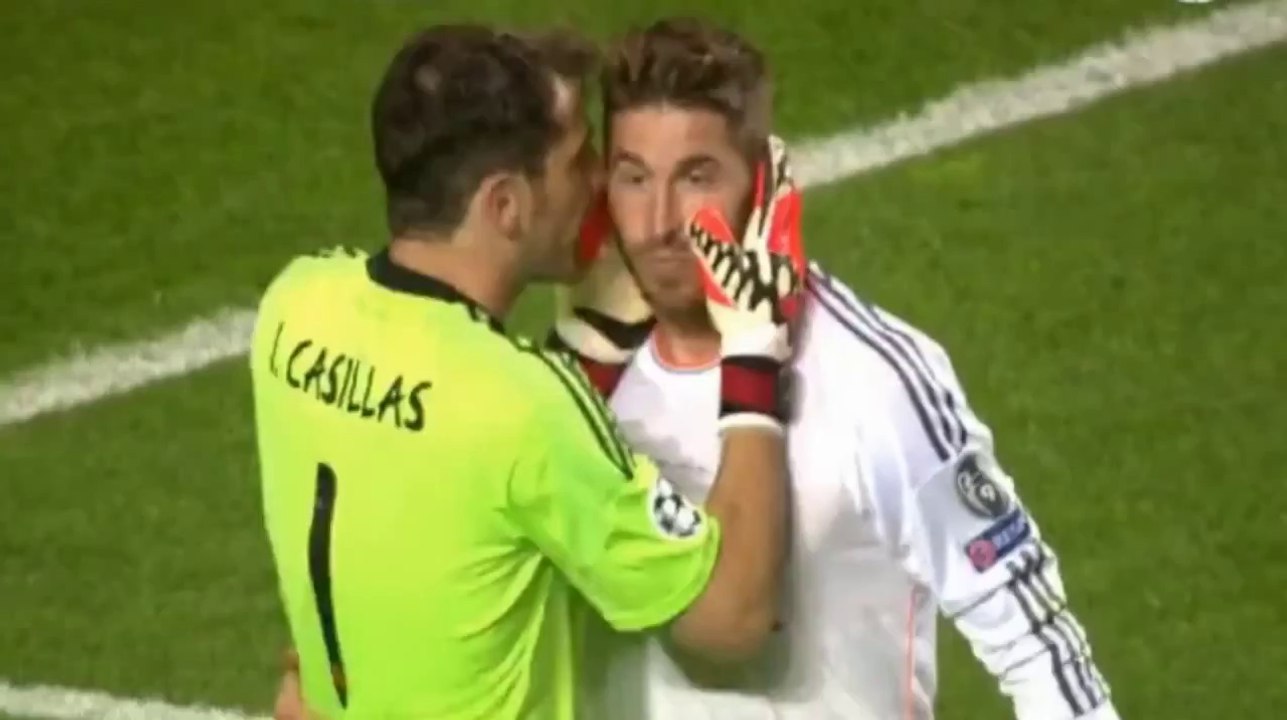 Iker Casillas Kisses Sergio Ramos for the last Minute Goal
