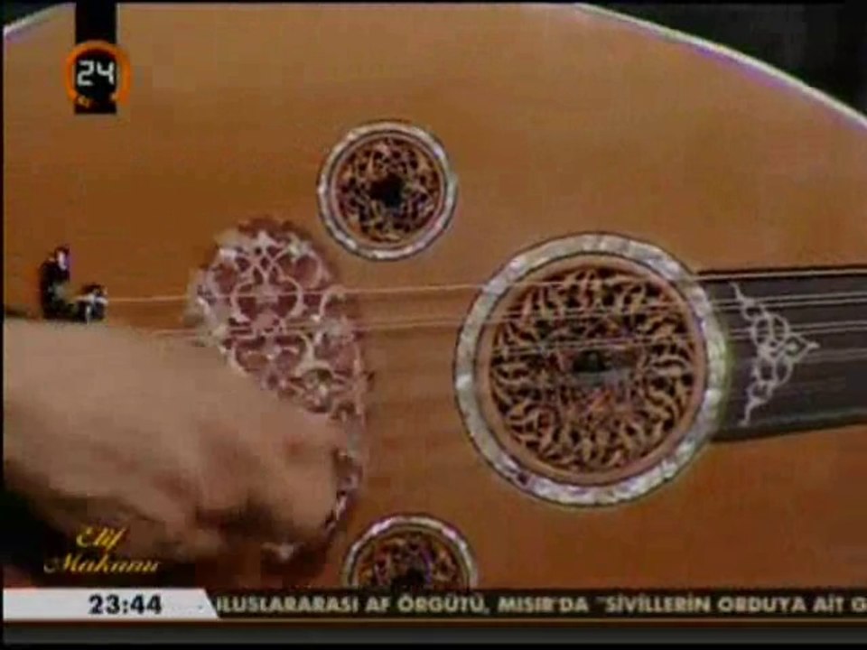 Elif Güreşçi - Alıverin Bağlamamı Çalayım