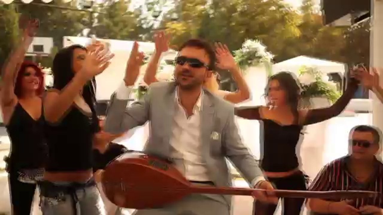 ANKARALI_BOCAN_-_NEYN_KAFASINI_YAIYORSUN_SEN_-_AK_MZK_2012