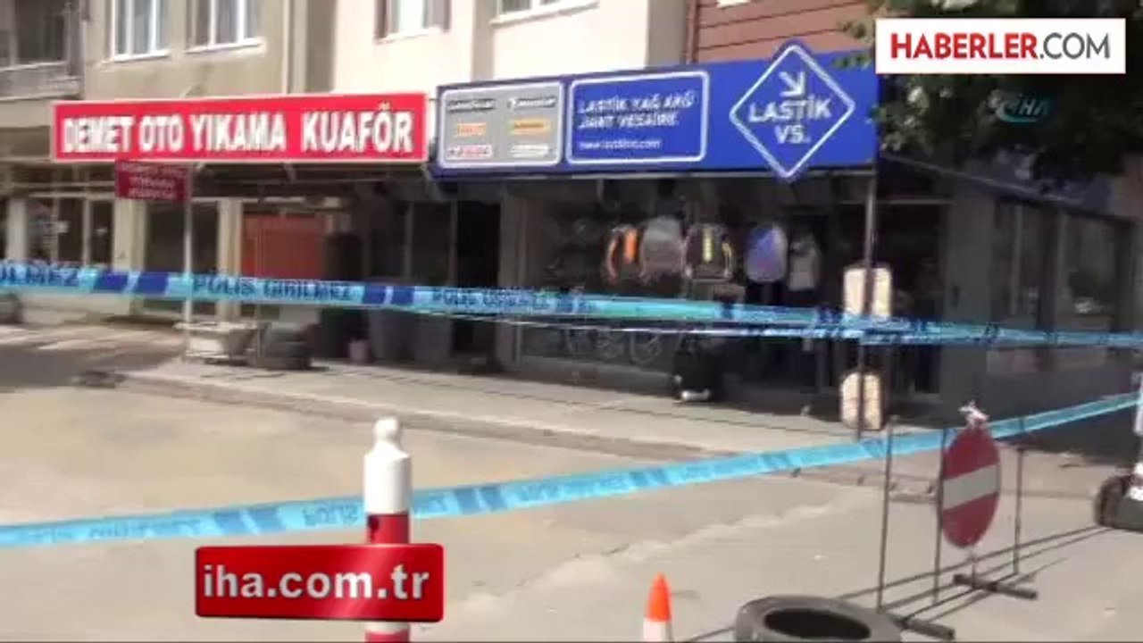 Depremin Vurduğu Cami İbadete Kapatıldı