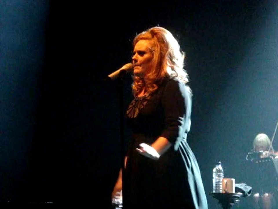 Adele - Set Fire To The Rain