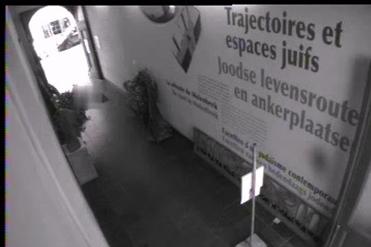 Bruxelles : la police diffuse des vidéos de l'auteur de la fusillade du musée juif