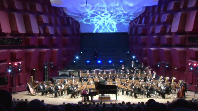 Tsfasman : Suite pour piano et orchestre. Inga Kazantseva : Piano