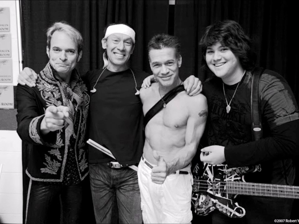 Van Halen Live - Unchained Monsters