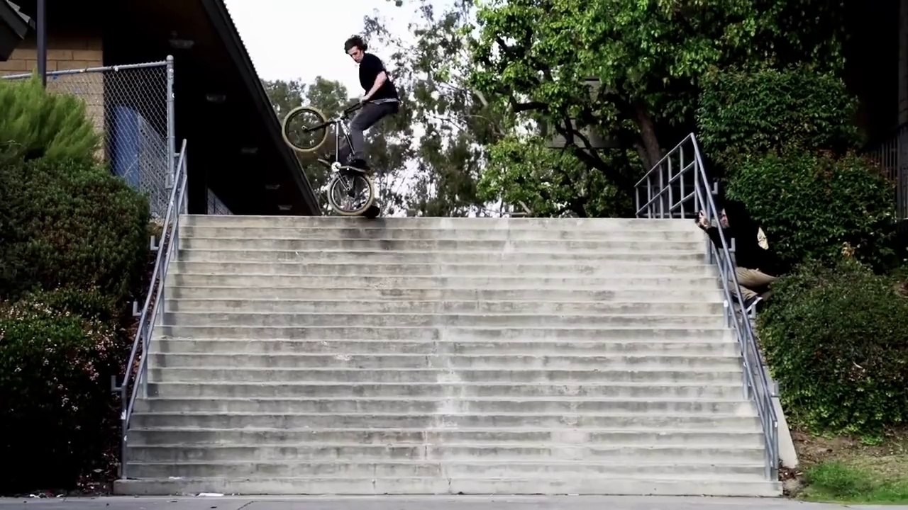 Crazy BMX CRASH : 20 stairs jump finishes on the head!