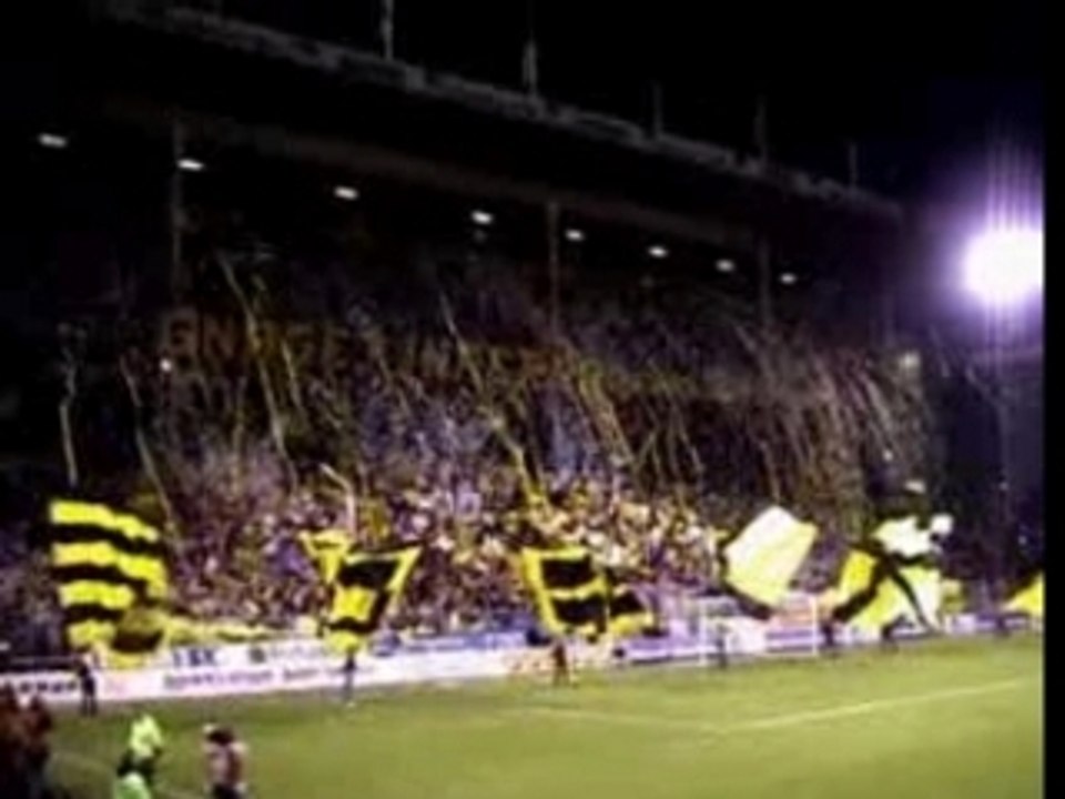 Cockney Rejects - War On The Terraces