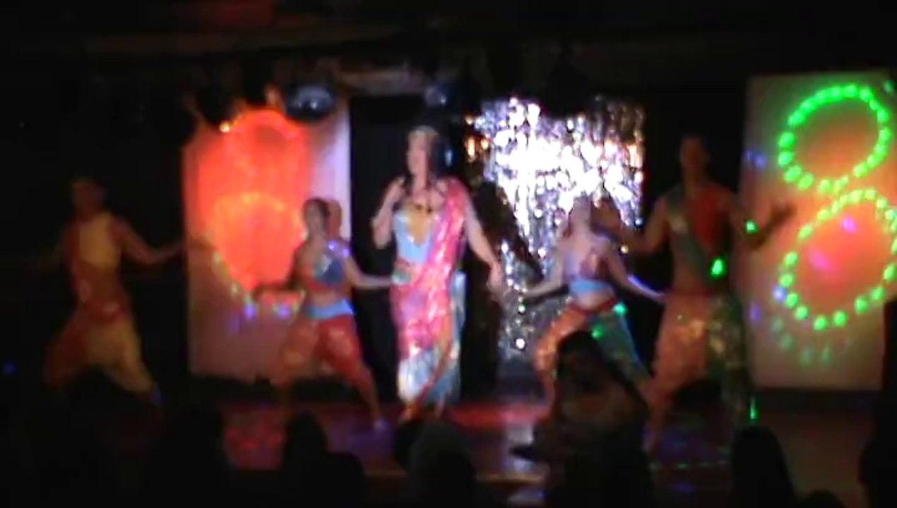 Peggy Sue - I Walk Alone, Cabaret Mado